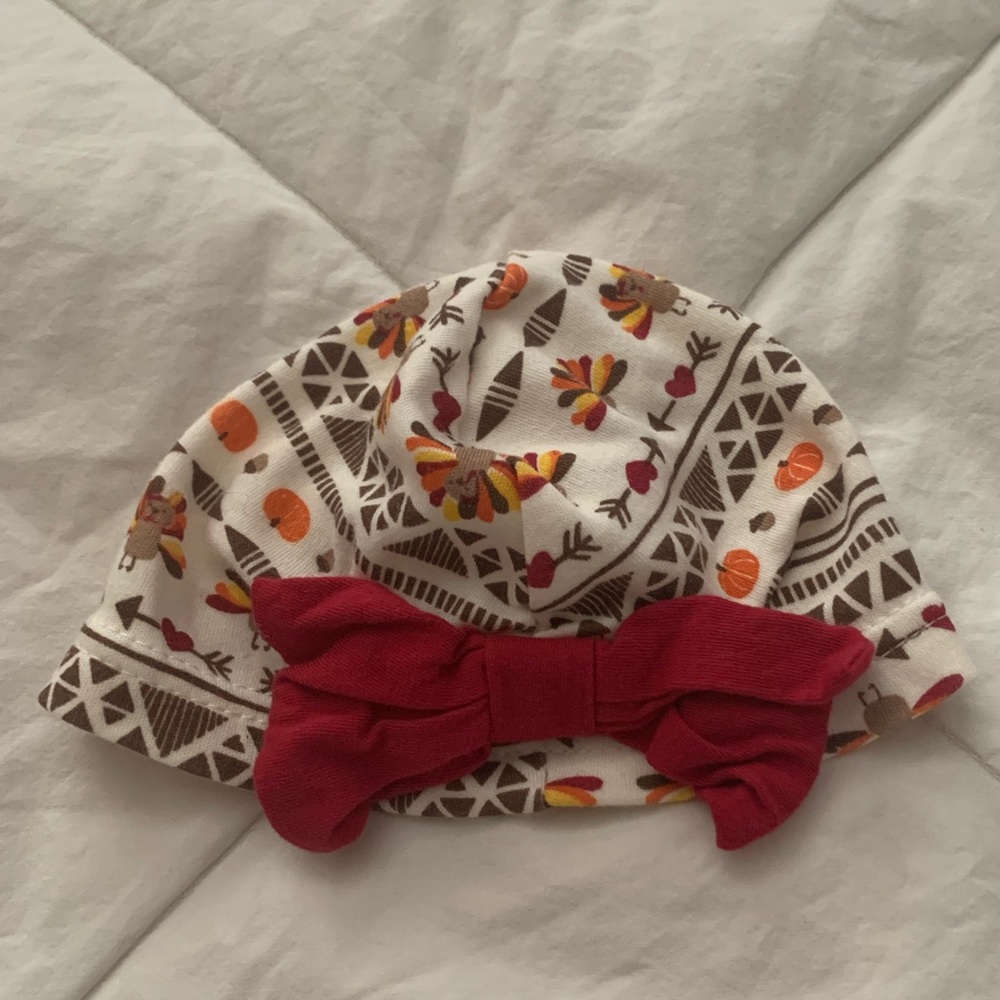 Sandy and Simon thanksgiving hat